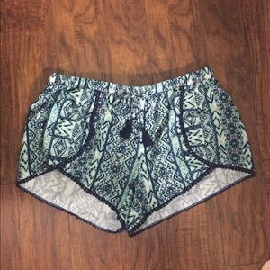 Flowy Soft Patterned Shorts XL